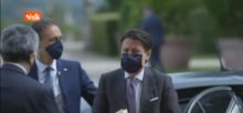 Lampedusa, Giuseppe Conte con la mascherina