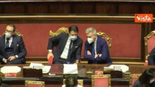 Responsabili, Giuseppe Conte sui banchi del governo al Senato