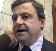 Crollo del M5S, Carlo Calenda