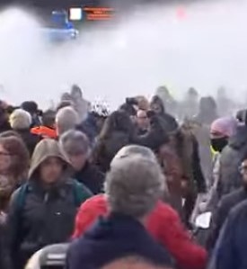 Trieste, Manifestazione no Green pass a Trieste