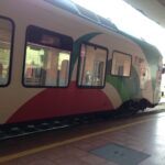 Lo sport preferit4o, Un treno in stazione